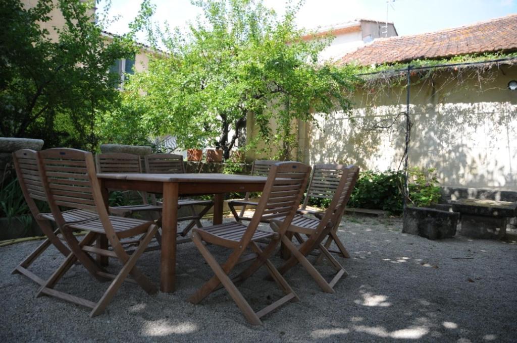 Bastide St Joseph Apartment Eyguieres Luaran gambar