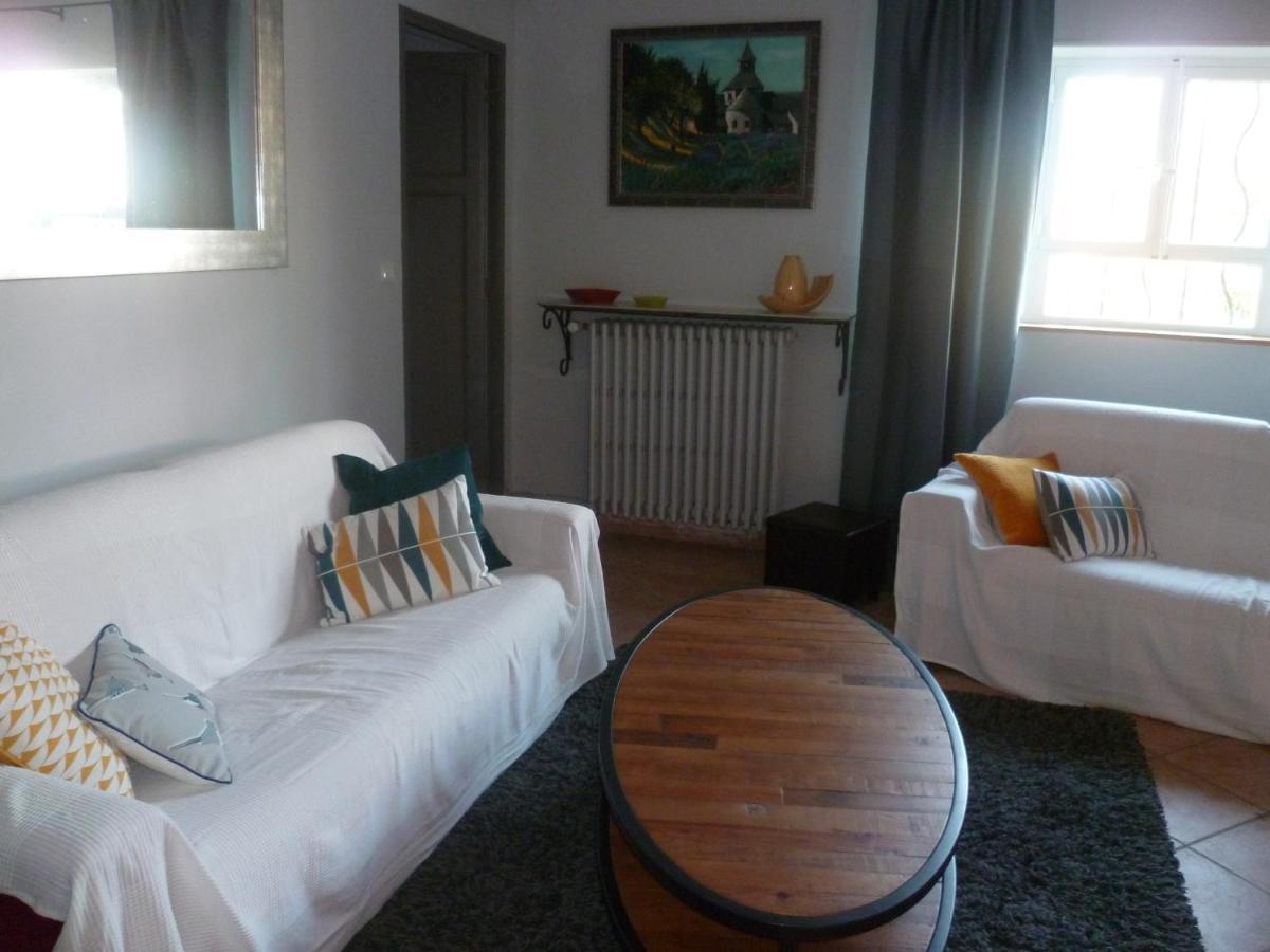 Bastide St Joseph Apartment Eyguieres Luaran gambar