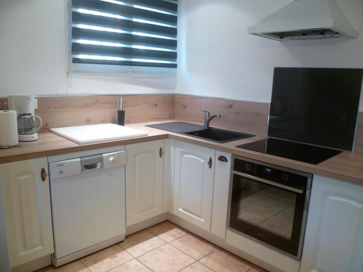 Bastide St Joseph Apartment Eyguieres Luaran gambar