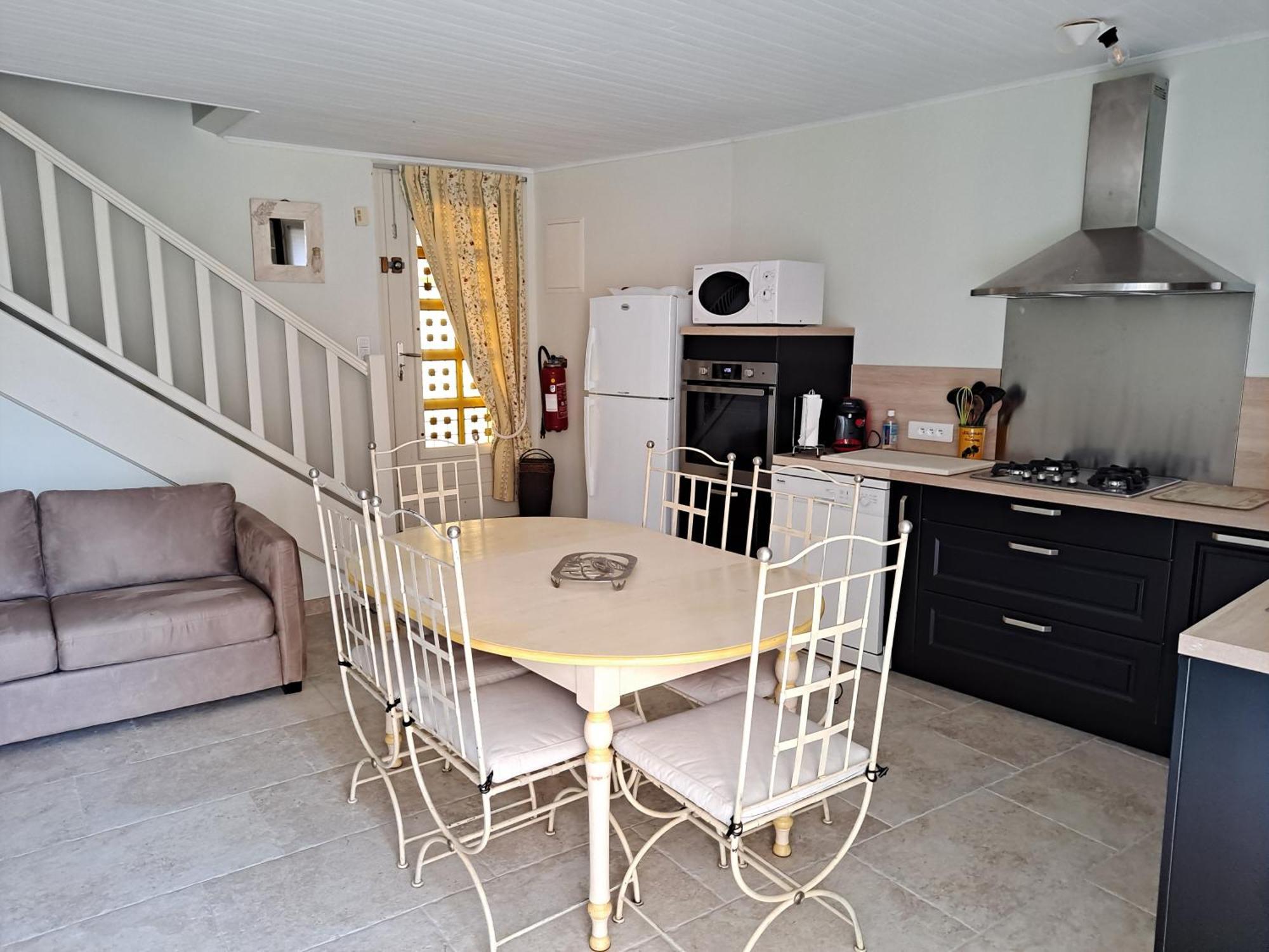 Bastide St Joseph Apartment Eyguieres Luaran gambar